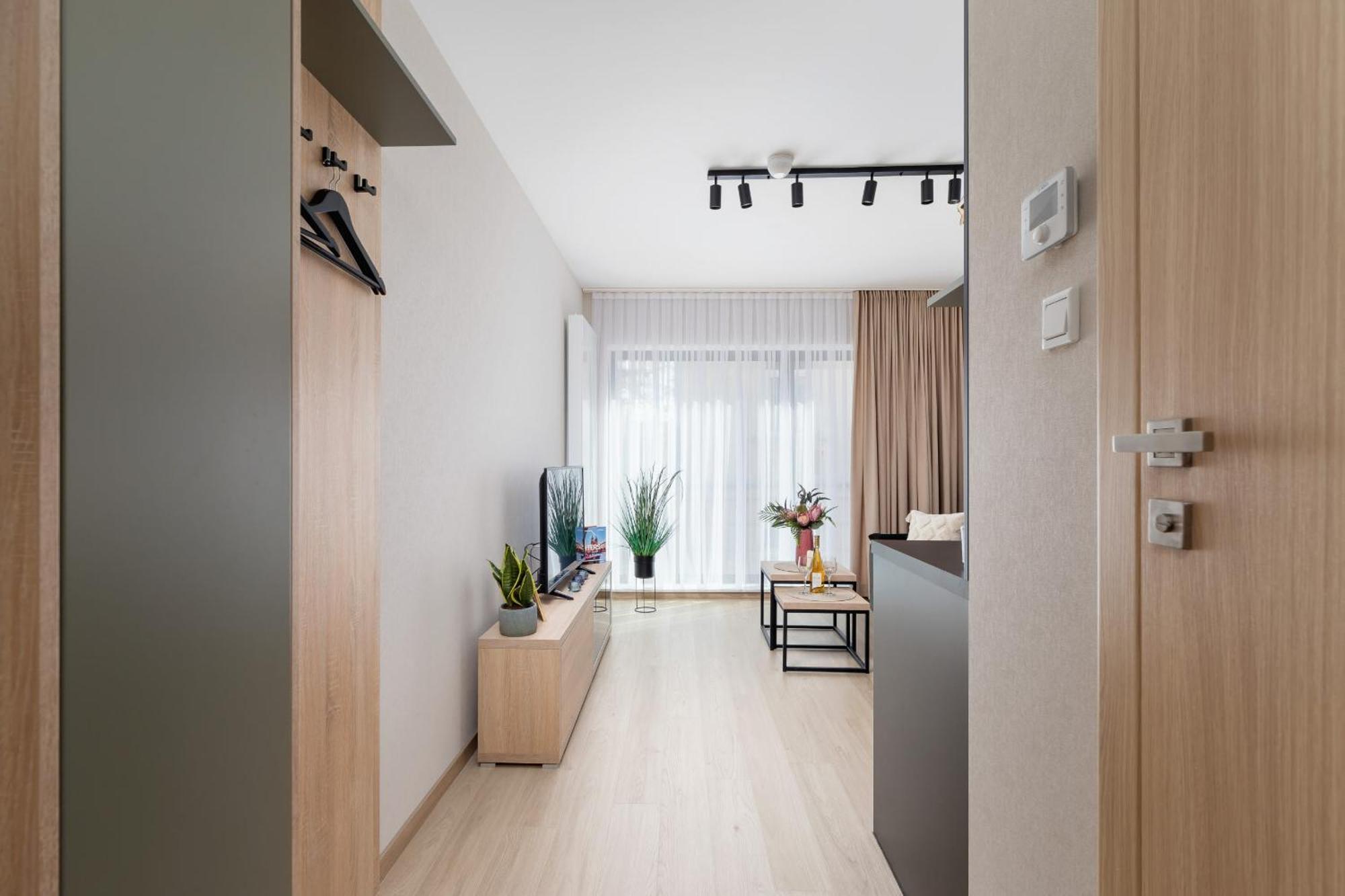 Modern With Air Conditioning In Downtown By Renters * Krakow
