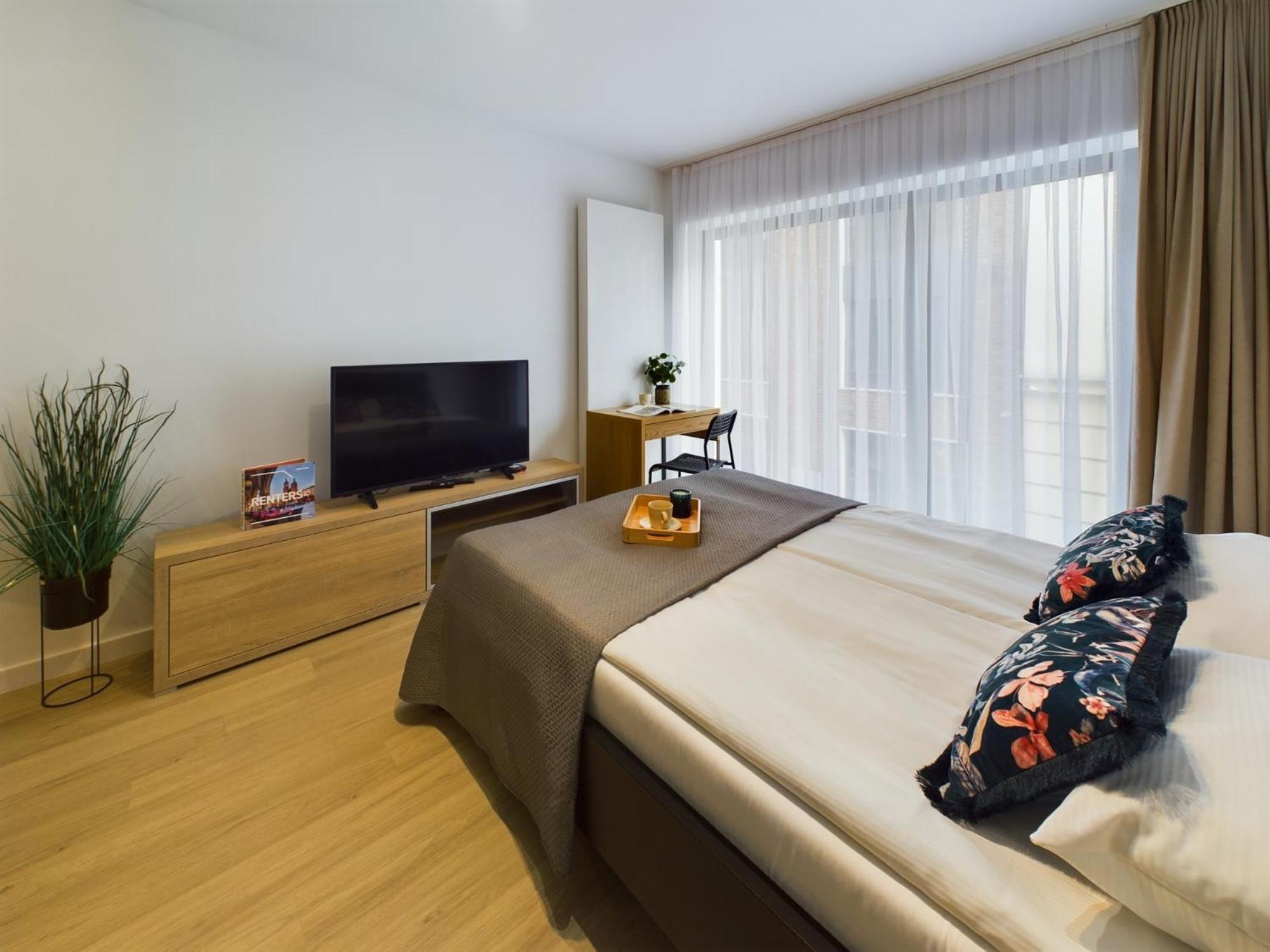 Modern With Air Conditioning In Downtown By Renters * Krakow